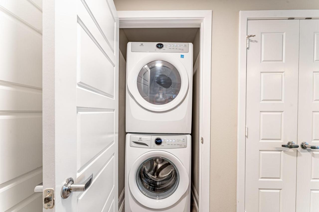 Upscale Modern Apts - Free Parking, Fast Wifi, Courtyard Austin Exterior foto