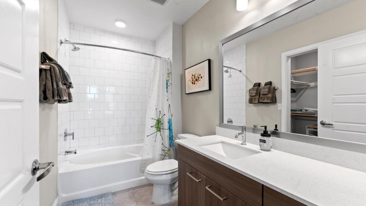 Upscale Modern Apts - Free Parking, Fast Wifi, Courtyard Austin Exterior foto