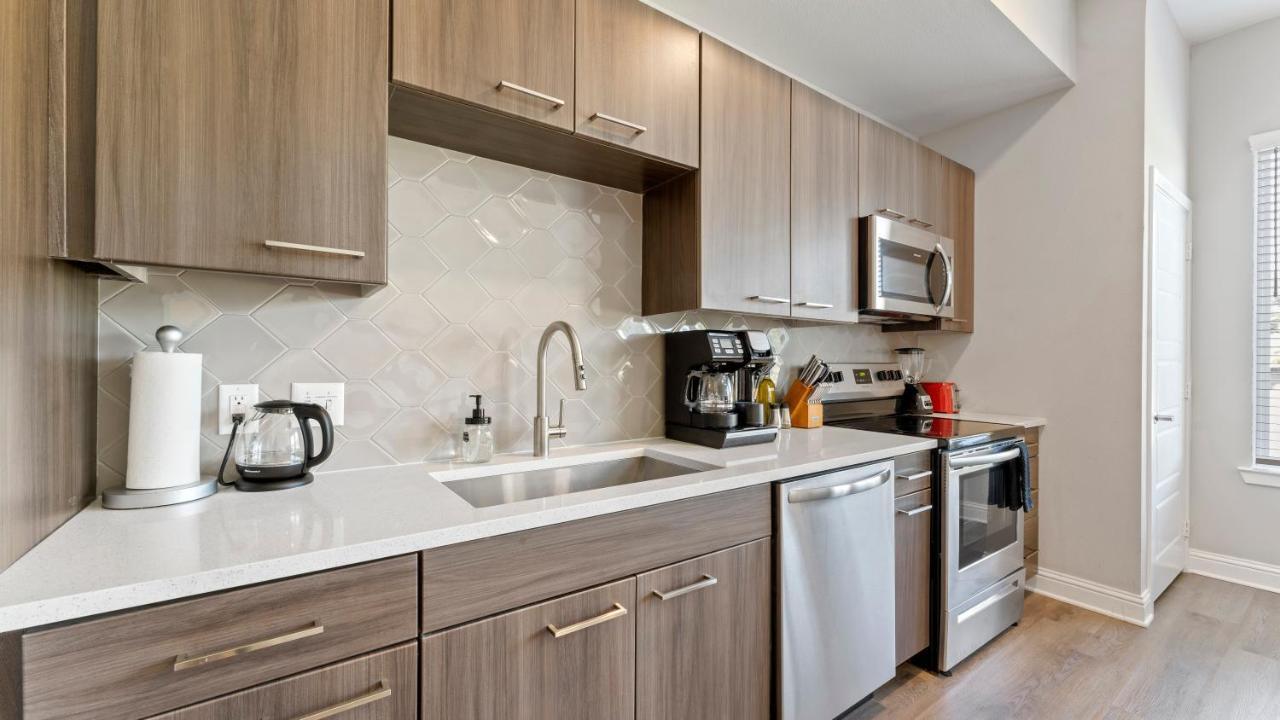 Upscale Modern Apts - Free Parking, Fast Wifi, Courtyard Austin Exterior foto