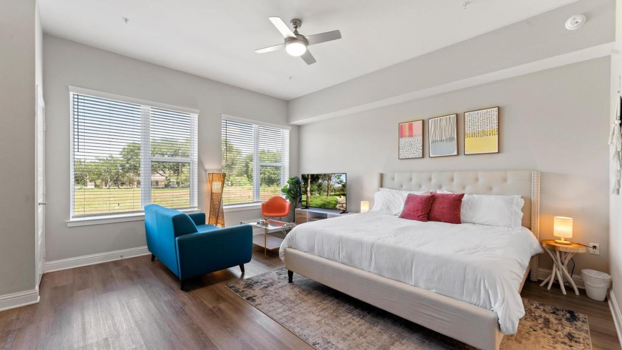 Upscale Modern Apts - Free Parking, Fast Wifi, Courtyard Austin Exterior foto